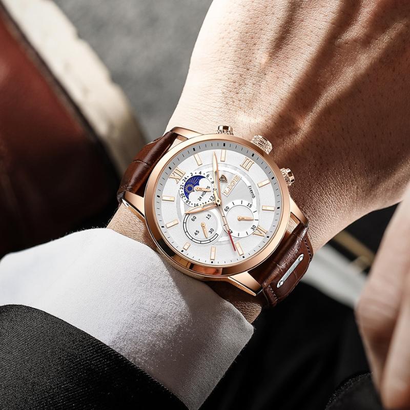 William - Classic Sports Watch