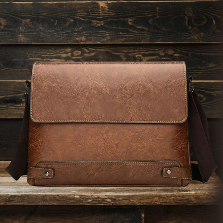 Jackson - All-in-One Leather Shoulder Bag